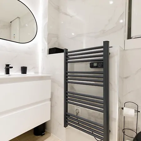 Perle Dorée Yourhosthelper * Cannes