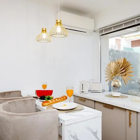 Lägenhet Perle Doree Yourhosthelper